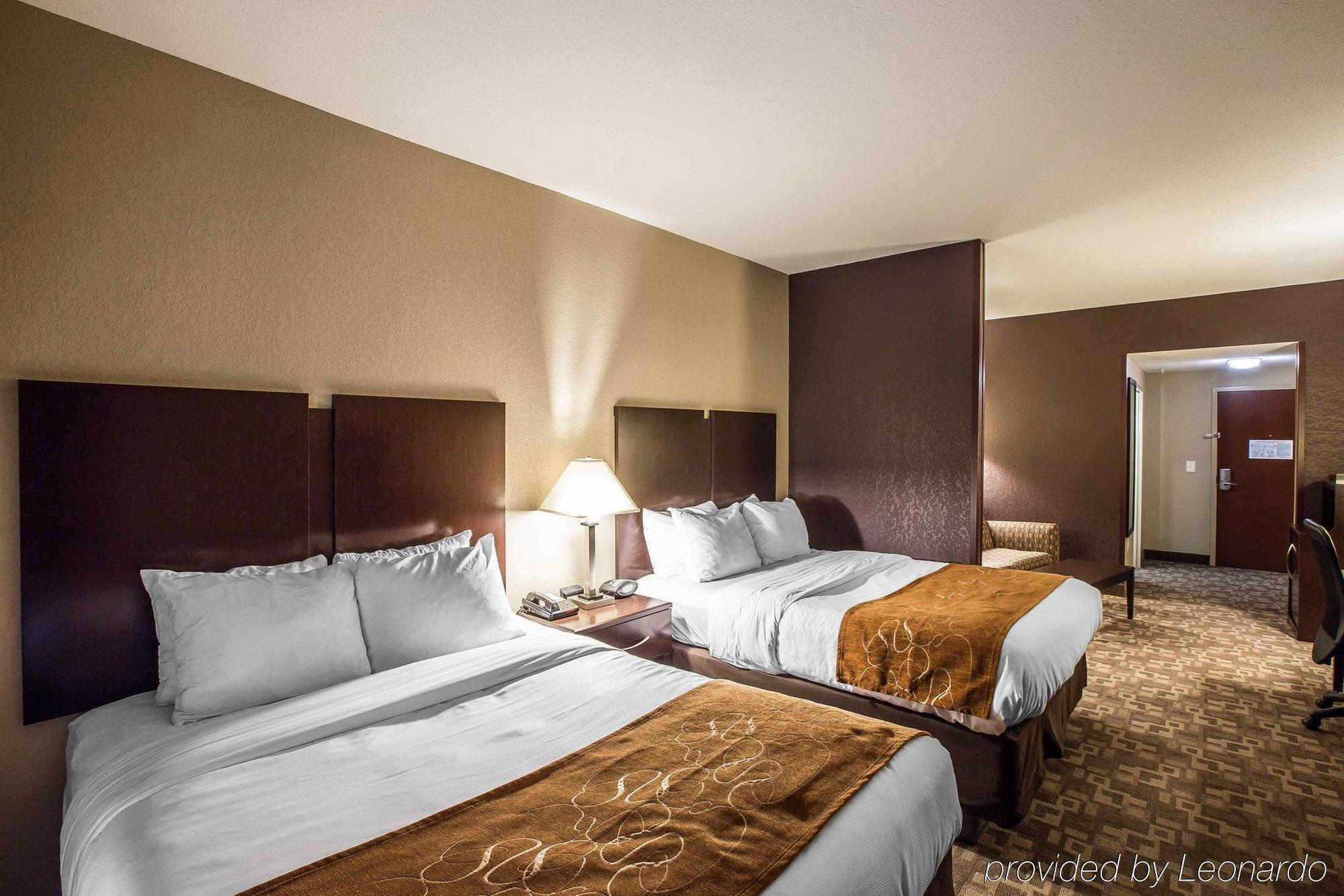 Comfort Suites Whitsett - Greensboro East Екстериор снимка