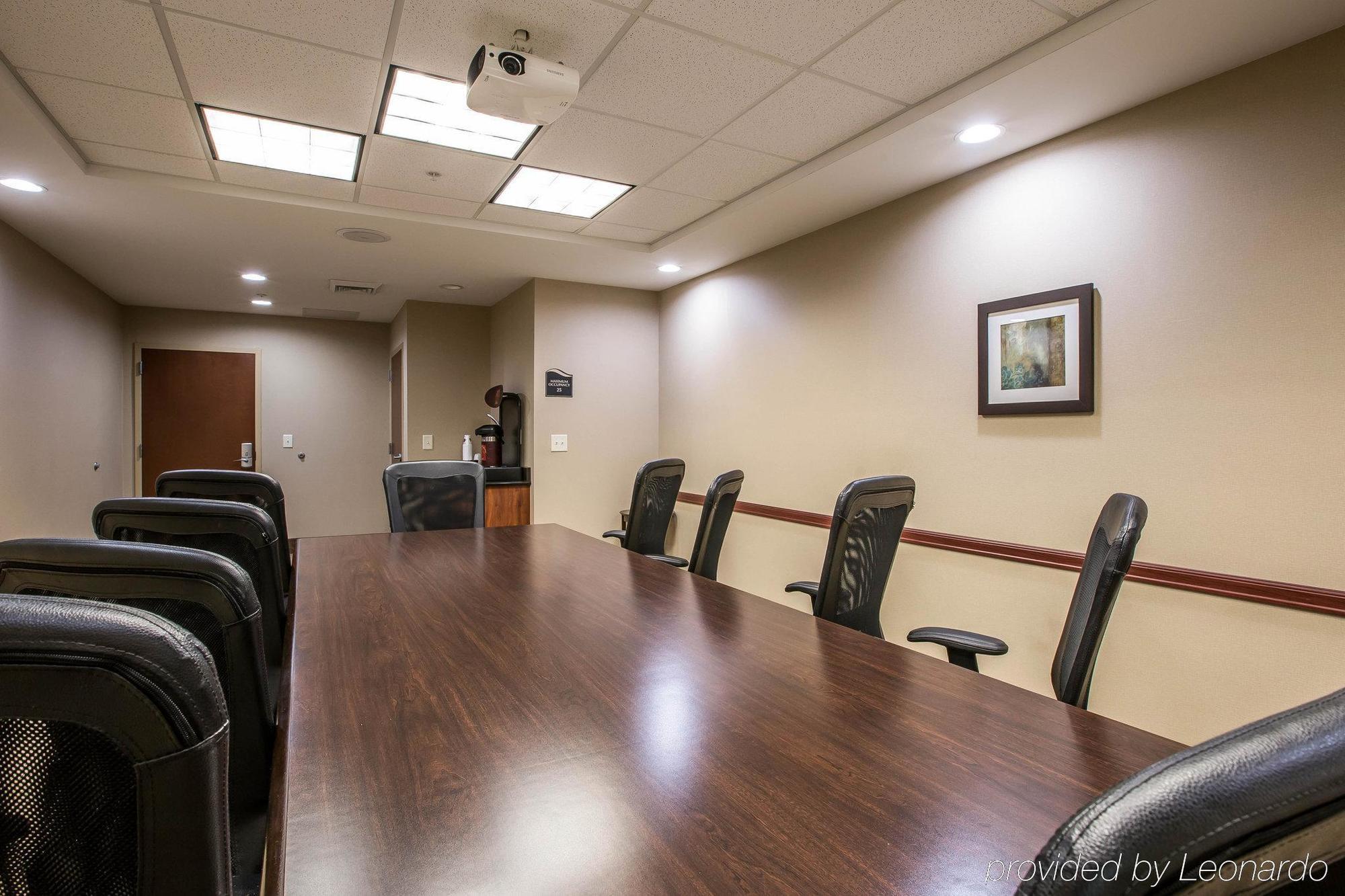 Comfort Suites Whitsett - Greensboro East Екстериор снимка